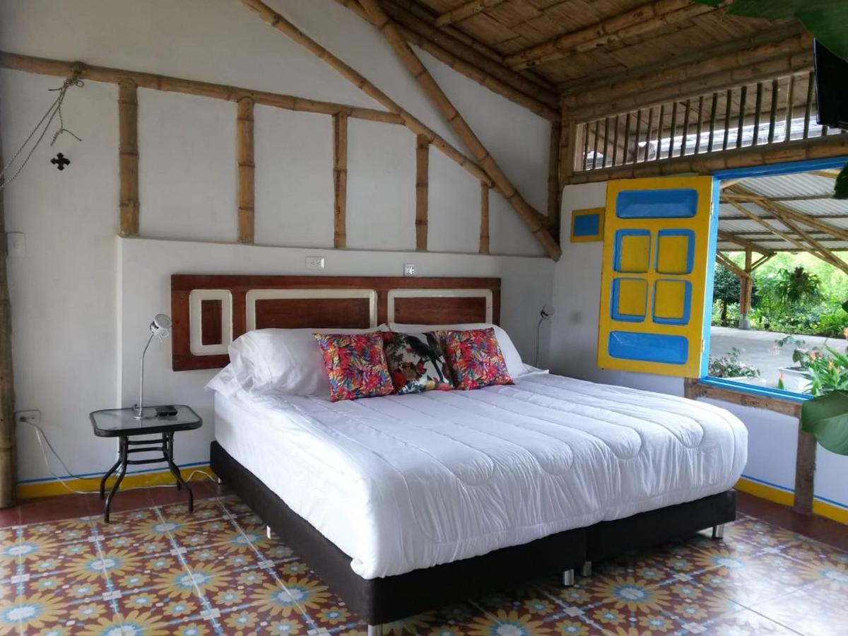 Вилла Hacienda Guayabal Чинчина Экстерьер фото